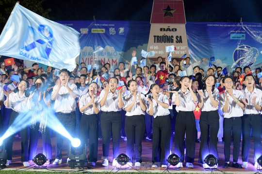 Hành trình Bài ca sinh viên từ Trường Sa đến TP.HCM
