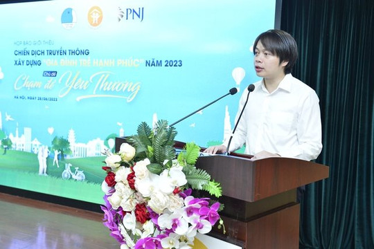 Đẩy mạnh truyền thông xây dựng "Gia đình trẻ hạnh phúc"