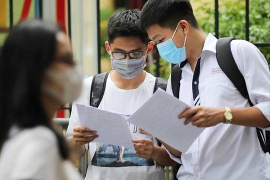 Thí sinh được phép mang đồng hồ đeo tay cơ vào phòng thi