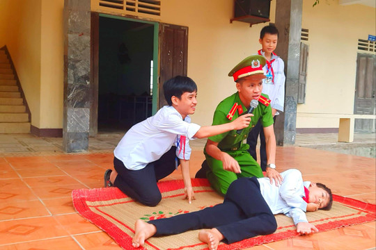 Phổ biến giáo dục pháp luật góp phần thúc đẩy kinh tế - xã hội phát triển