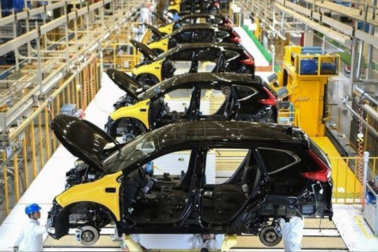 Giảm 50% lệ phí trước bạ ôtô đến hết năm 2023