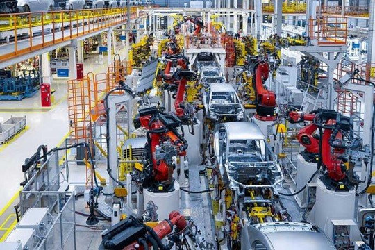 Chính thức giảm 50% lệ phí trước bạ ô tô lắp ráp trong nước từ ngày 1/7/2023