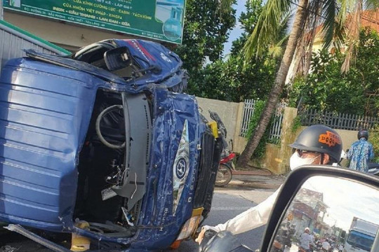 Hải Phòng: Va chạm giữa xe tải và xe máy đi ngược chiều khiến 2 người tử vong