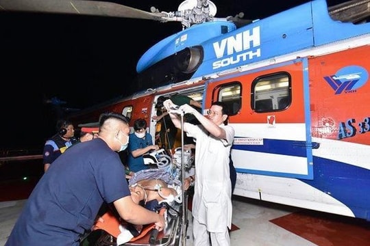 Trực thăng đưa ngư dân bị đột quỵ từ Trường Sa về đất liền điều trị