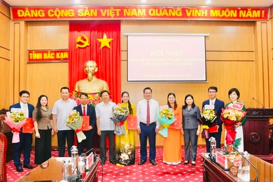 Điều động, bổ nhiệm một số cán bộ chủ chốt tỉnh Bắc Kạn