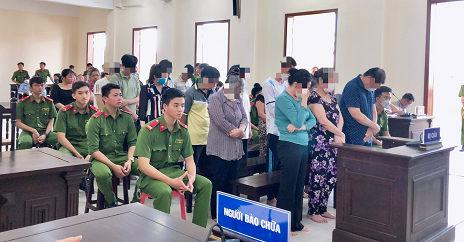 Làm sổ đỏ giả, đánh tráo sổ thật để chiếm đoạt tài sản