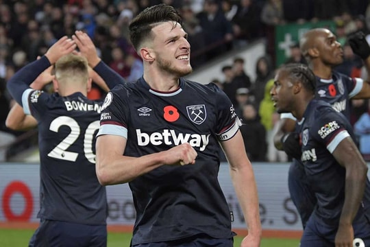 "Bom tấn" đắt giá nhất lịch sử Arsenal gọi tên Declan Rice