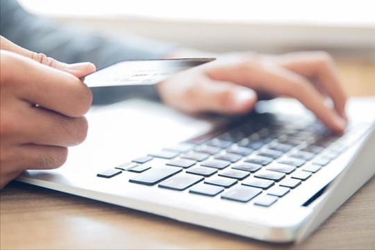 Cần làm gì khi thẻ tín dụng bị hack?