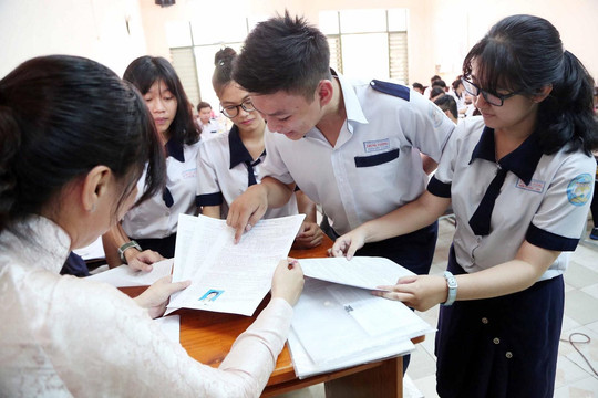 Tuyển sinh lớp 10 tại Hà Nội: Tạo điều kiện cho học sinh thay đổi nguyện vọng được rút hồ sơ