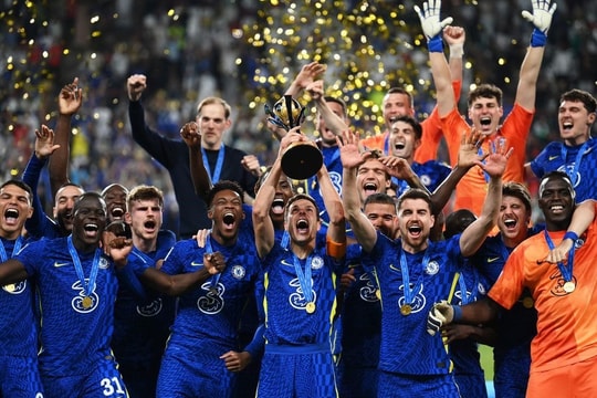 Chelsea phá kỷ lục trong việc "thay máu" đội hình