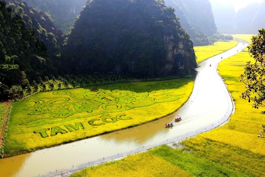 Khu du lịch Tam Cốc - Bích Động tạm dừng đón khách