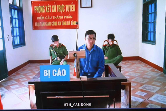Lĩnh án vì mua pháo về chơi Tết