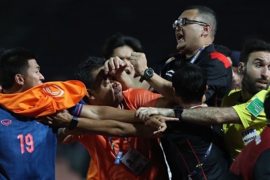 AFC ra án phạt nặng cho Thái Lan, Indonesia