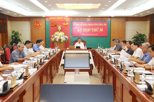 Đề nghị Bộ Chính trị kỷ luật hai cựu Bí thư Tỉnh ủy Thanh Hóa