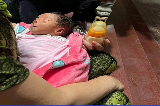 Phát hiện cháu bé bị bỏ rơi gần Trạm y tế xã