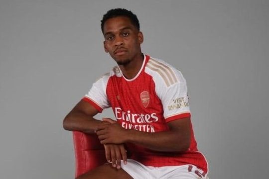 Arsenal chính thức ra mắt tân binh 51 triệu USD