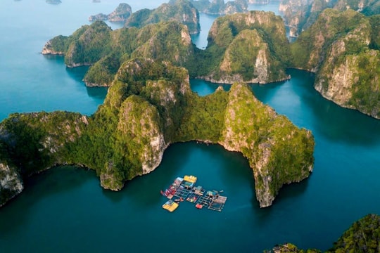 Vịnh Hạ Long đứng đầu nhóm 16 di sản UNESCO ấn tượng nhất Đông Nam Á