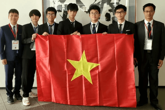 Việt Nam giành 2 Huy chương Vàng Olympic Vật lí quốc tế