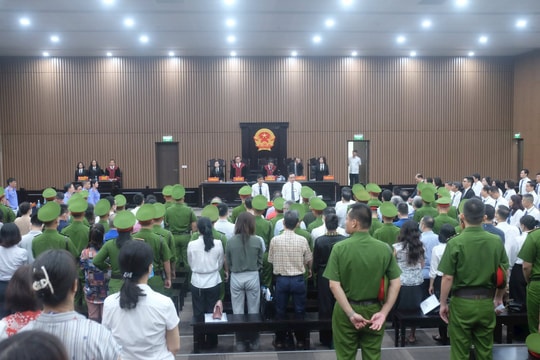 Cựu Phó Chủ tịch Hà Nội nhận tiền qua Thư ký nên không nhớ bao nhiêu