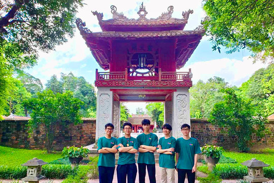 Đội tuyển Việt Nam giành 5 huy chương tại Olympic Vật lý Quốc tế