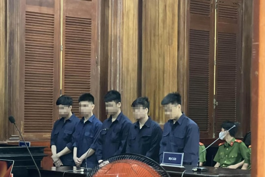 Lĩnh án tù vì tiếng nẹt pô xe