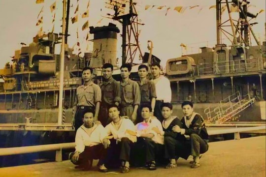 Tàu không số qua ký ức người lính