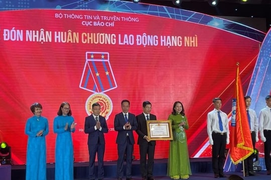 Cục Báo chí kỷ niệm 20 năm thành lập và đón nhận Huân chương Lao động hạng nhì