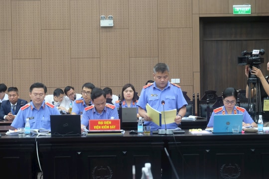 Viện Kiểm sát đối đáp, khẳng định hành vi lừa đảo của cựu điều tra viên