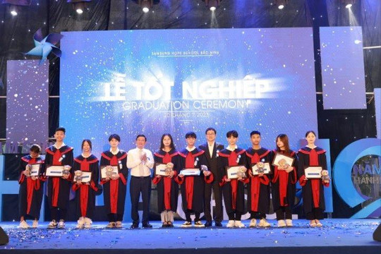 Samsung và hành trình 10 năm đưa Ngôi trường Hy vọng về Việt Nam