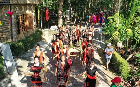Thừa Thiên-Huế: Nhiều hoạt động văn hóa, du lịch đặc sắc ở ngôi làng cổ 500 tuổi