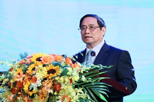 Thủ tướng: Chăm lo những người có công với trách nhiệm lớn lao, nghĩa tình sâu nặng