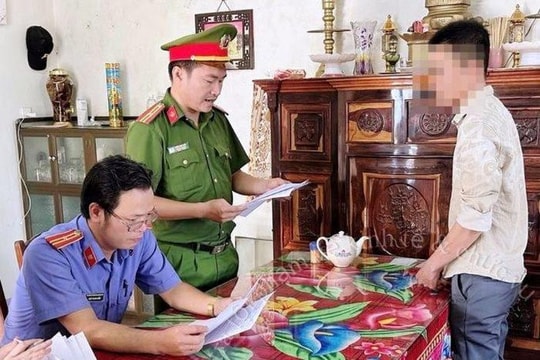 Quảng Ngãi: Một viên chức Văn phòng Đăng ký đất đai bị bắt giam