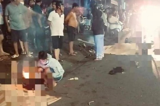 Va chạm với xe khách, 2 anh em ruột tử vong