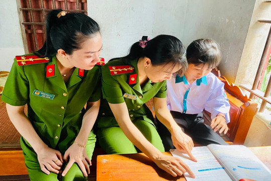 Lan tỏa chương trình “Mẹ đỡ đầu” cho trẻ mồ côi, trẻ có hoàn cảnh khó khăn
