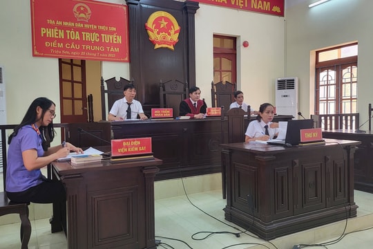 TAND huyện Triệu Sơn tổ chức phiên tòa xét xử trực tuyến đầu tiên