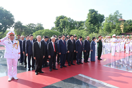 Lãnh đạo Đảng, Nhà nước tưởng niệm các Anh hùng liệt sĩ
