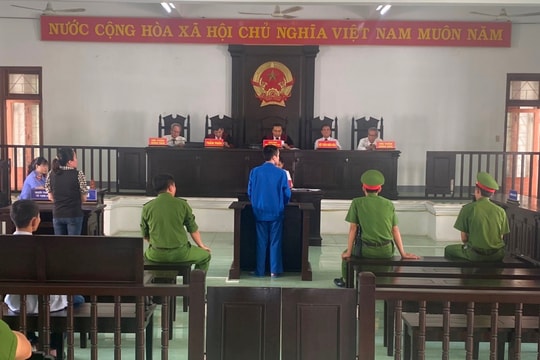 Đâm bạn tù vì mâu thuẫn, phạm nhân tiếp tục lĩnh án