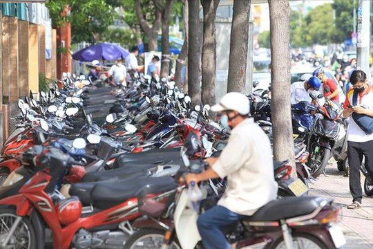 TP. HCM: Những trường hợp được miễn nộp phí vỉa hè từ 1/9