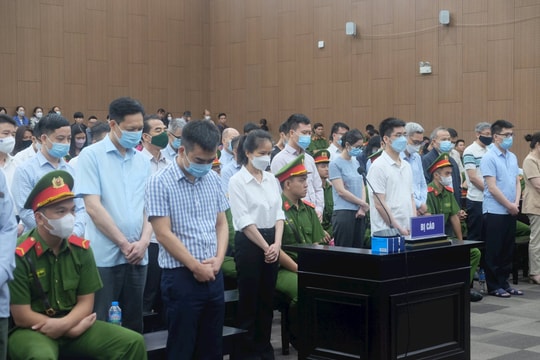 Nhìn lại mức án VKS đề nghị với 54 bị cáo trong vụ “chuyến bay giải cứu”