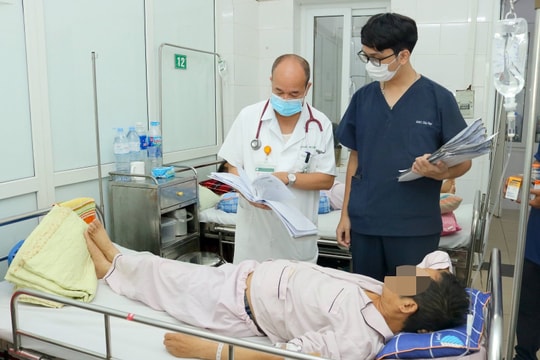 Suy gan, ung thư gan vì bỏ điều trị viêm gan B, C
