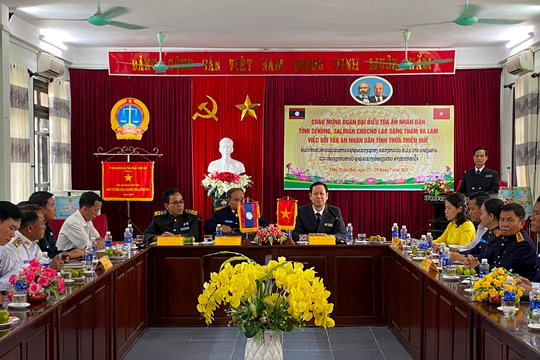 TAND tỉnh Thừa Thiên - Huế tiếp đoàn TAND tỉnh Sêkông và TAND tỉnh Salavan