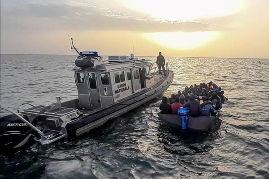 Hơn 900 người di cư chết đuối ngoài khơi Tunisia vào năm 2023