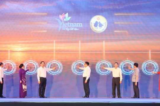 200 gian hàng tham gia liên hoan ẩm thực Quảng Ninh