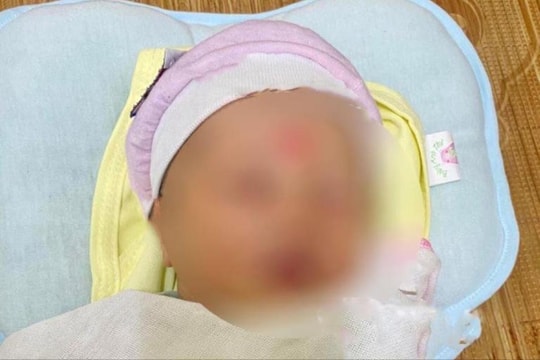 Tìm người thân cho bé sơ sinh bị bỏ rơi trong làn nhựa