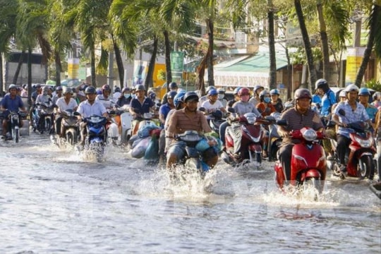 Ba miền đều có mưa dông, vùng biển gió to và sóng lớn