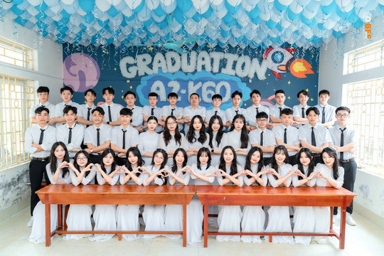 Người “truyền lửa” đam mê toán học cho các em học sinh