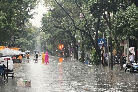 Trong 3 ngày tới, Hà Nội mưa vào chiều và tối