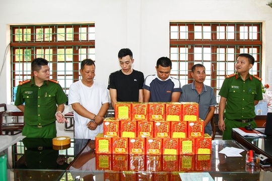 Công an Thái Nguyên triệt phá đường dây buôn bán hàng cấm