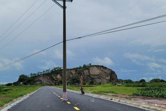 Tông vào cột điện, nam thanh niên tử vong tại chỗ