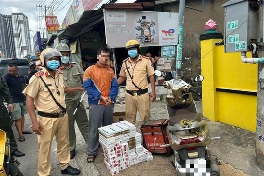 Liên tiếp phát hiện xe chở thuốc lá lậu ở Bình Dương